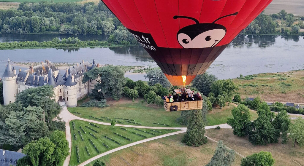 Survol en montgolfière en groupe , Château d'Amboise