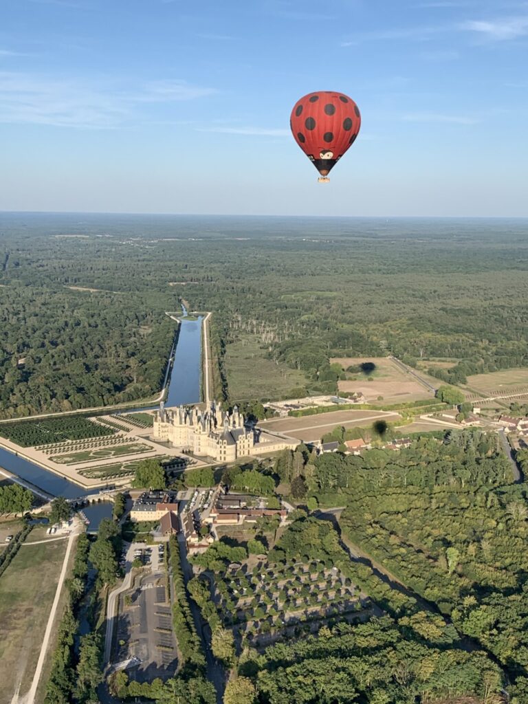 Vol en montgolfière au dessus du Château de Chambord